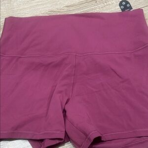 Lululemon Active Shorts in Mulberry sz 12 nwots